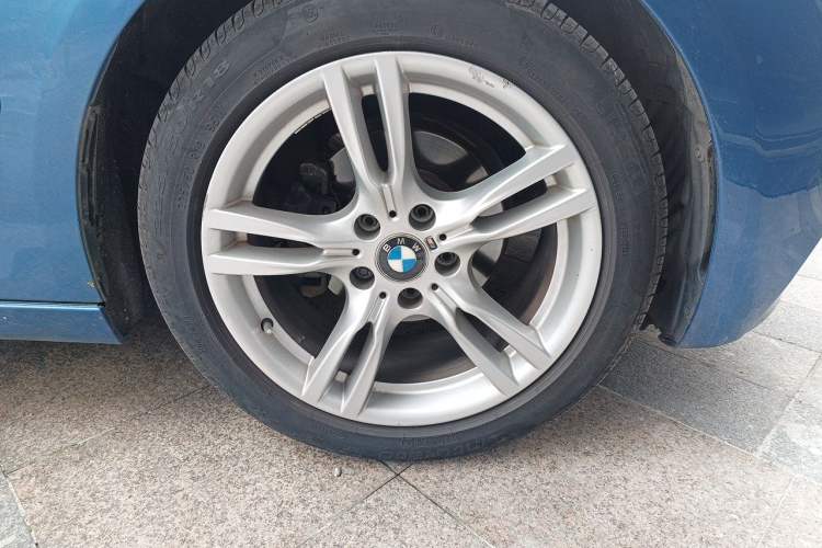 Used BMW 3 Series GT 2017 320i M Sport Right Front Wheel Hub
