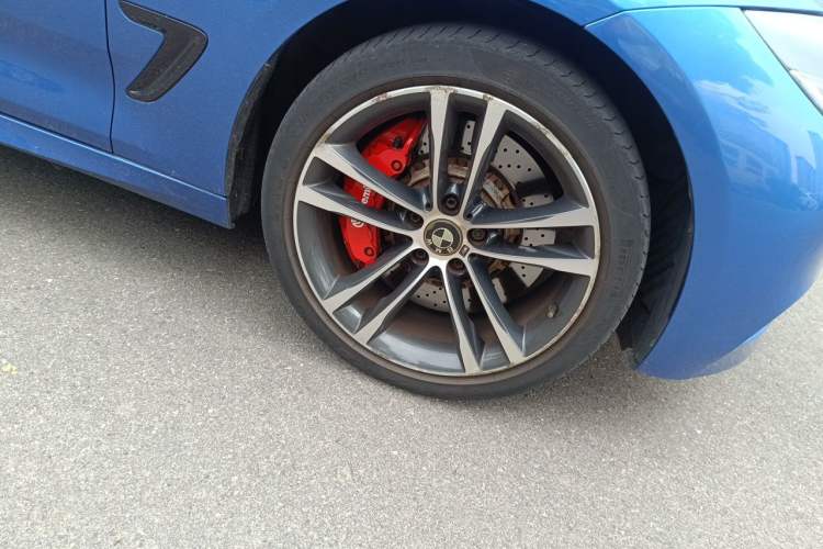 Used BMW 3 Series GT 2017 320i M Sport Right Front Wheel Hub