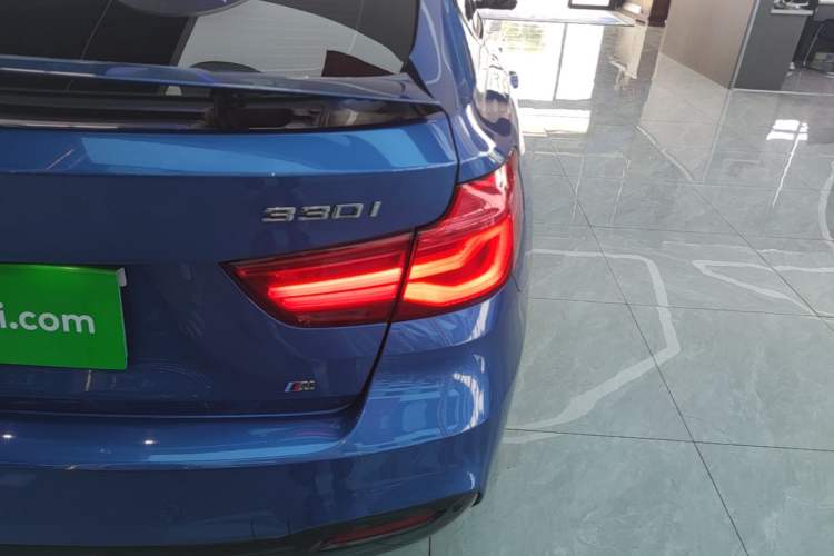 Used BMW 3 Series GT 2017 330i xDrive M Sport Right Rear Taillight