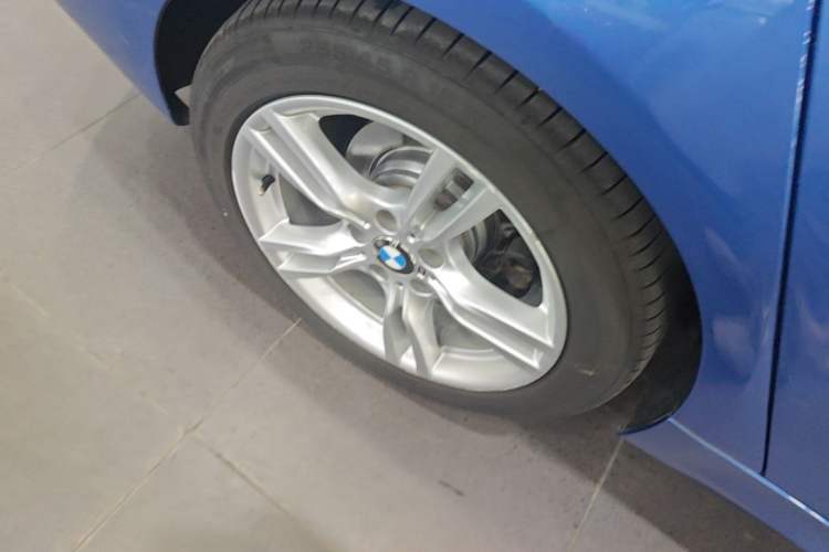 Used BMW 3 Series GT 2017 320i M Sport Right Rear Wheel Hub