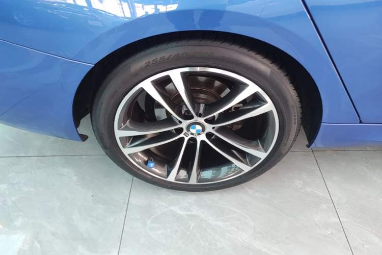 Used BMW 3 Series GT 2017 330i xDrive M Sport Right Rear Wheel Hub