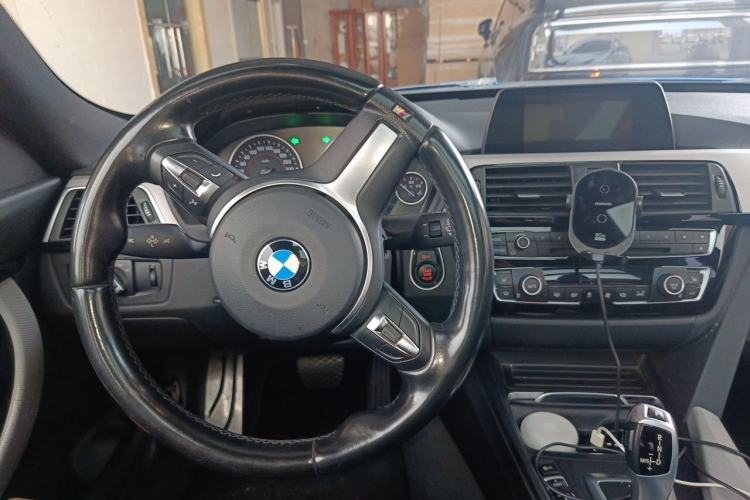 Used BMW 3 Series GT 2017 320i M Sport Steering Wheel