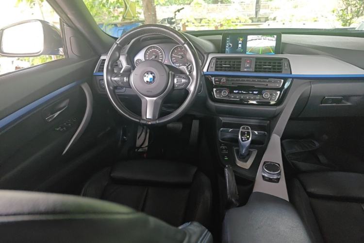 Used BMW 3 Series GT 2017 330i xDrive M Sport Steering Wheel