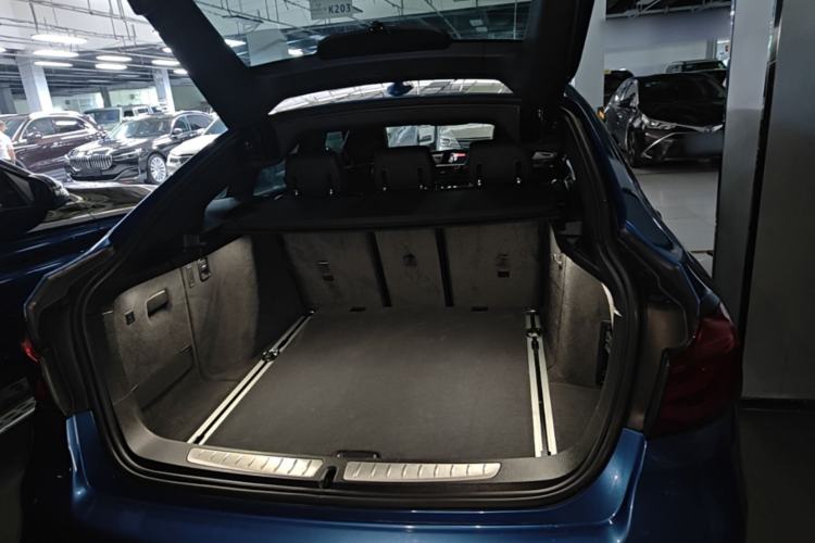 Used BMW 3 Series GT 2017 320i M Sport Trunk