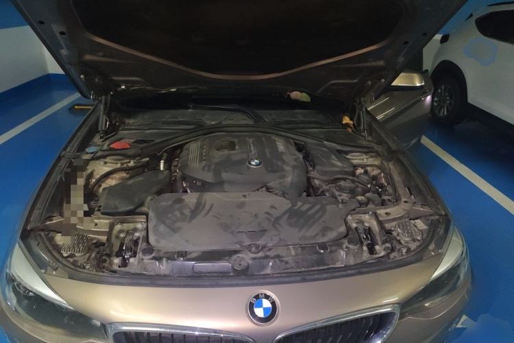 Used BMW 3 Series GT 2017 320i Luxury Design Package Engine Bay