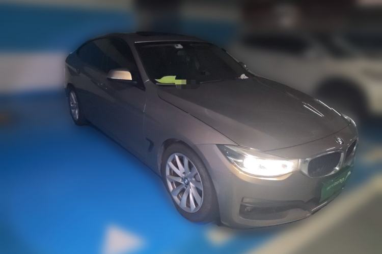 Used BMW 3 Series GT 2017 320i Luxury Design Package Front Right 45 Deg