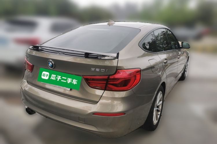 Used BMW 3 Series GT 2017 320i Sport Edition Rear Right 45 Deg