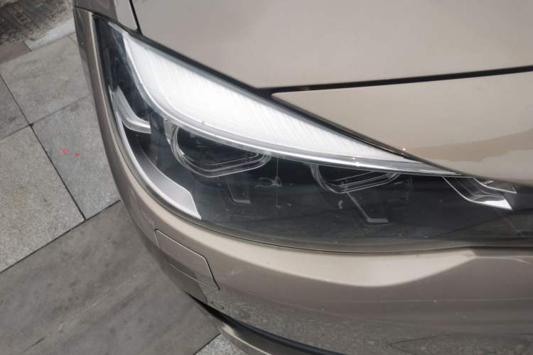 Used BMW 3 Series GT 2017 320i Sport Edition Right Front Headlight