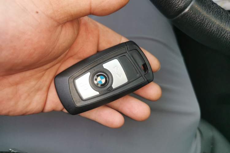 Used BMW 3 Series GT 2017 320i Sport Edition Vehicle Key