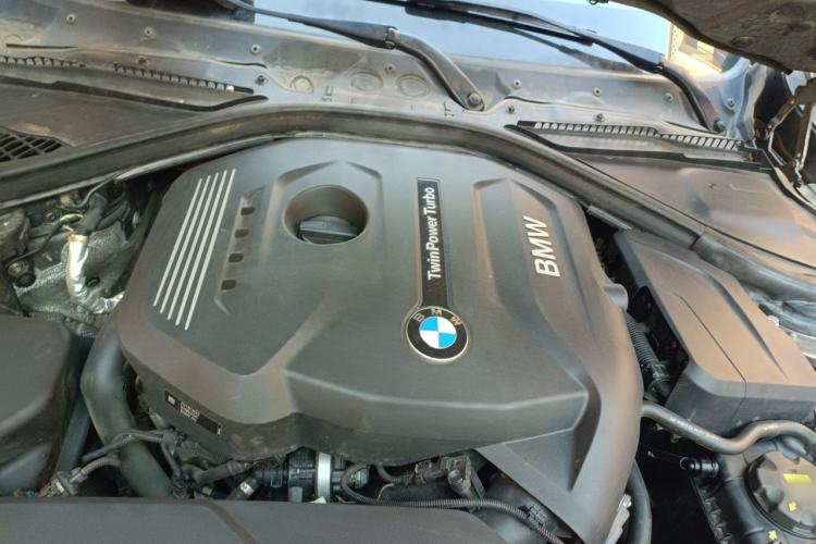 Used BMW 3 Series GT 2017 320i Sport Edition Engine Bay