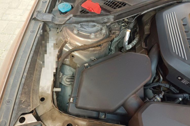 Used BMW 3 Series GT 2017 320i Sport Edition Engine Bay Right