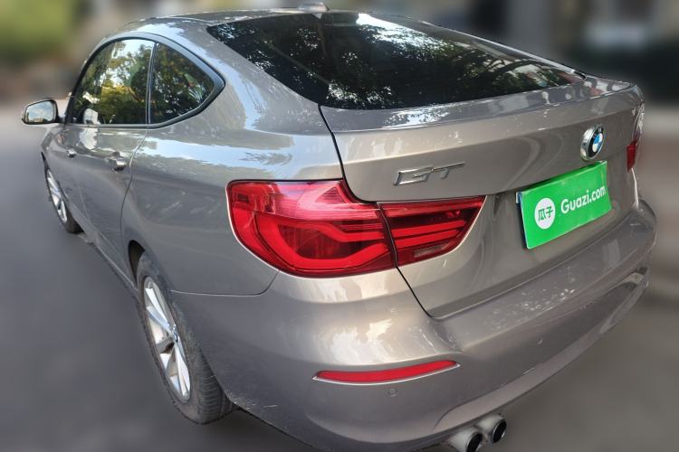 Used BMW 3 Series GT 2017 320i Sport Edition Exterior 3