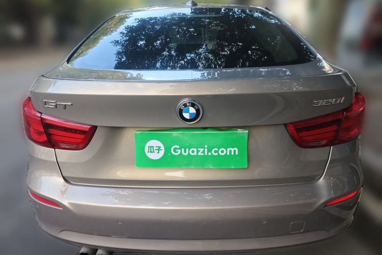 Used BMW 3 Series GT 2017 320i Sport Edition Exterior 4