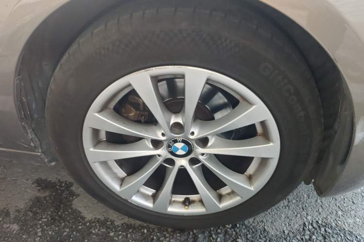 Used BMW 3 Series GT 2017 320i Sport Edition Exterior 7