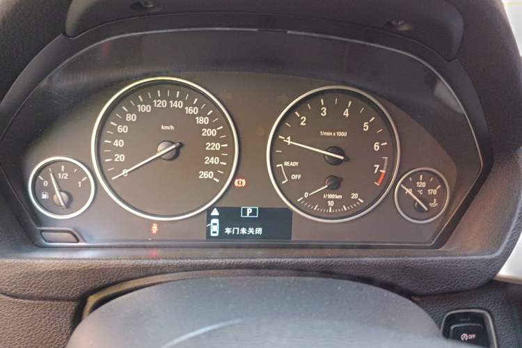 Used BMW 3 Series GT 2017 320i Sport Edition Instrument Cluster
