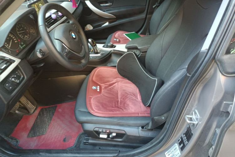 Used BMW 3 Series GT 2017 320i Sport Edition Left Front Seat