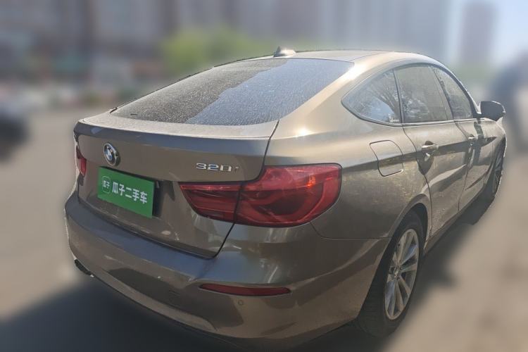 Used BMW 3 Series GT 2017 320i Sport Edition Rear Right 45 Deg