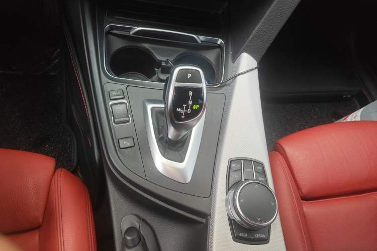 Used BMW 3 Series GT 2017 330i xDrive M Sport Gear Lever