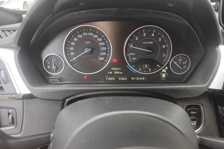 Used BMW 3 Series GT 2017 330i xDrive M Sport Odometer Close Up
