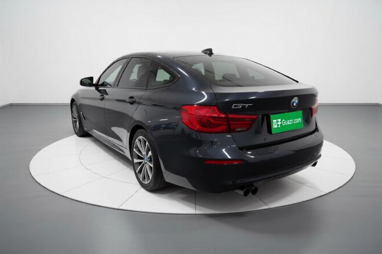 Used BMW 3 Series GT 2017 320i Sport Edition Exterior 3