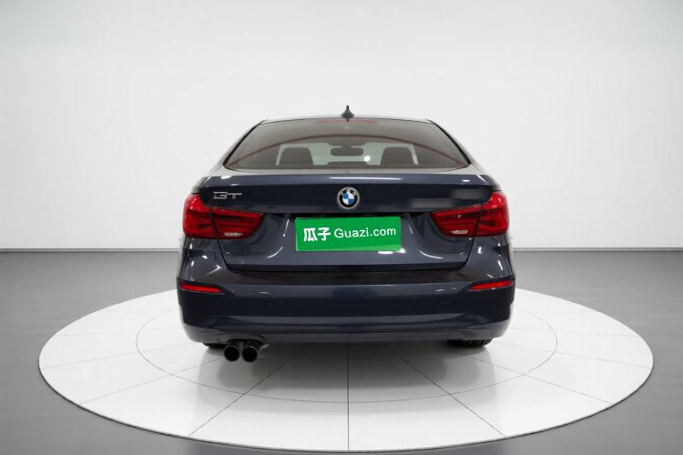 Used BMW 3 Series GT 2017 320i Sport Edition Exterior 4