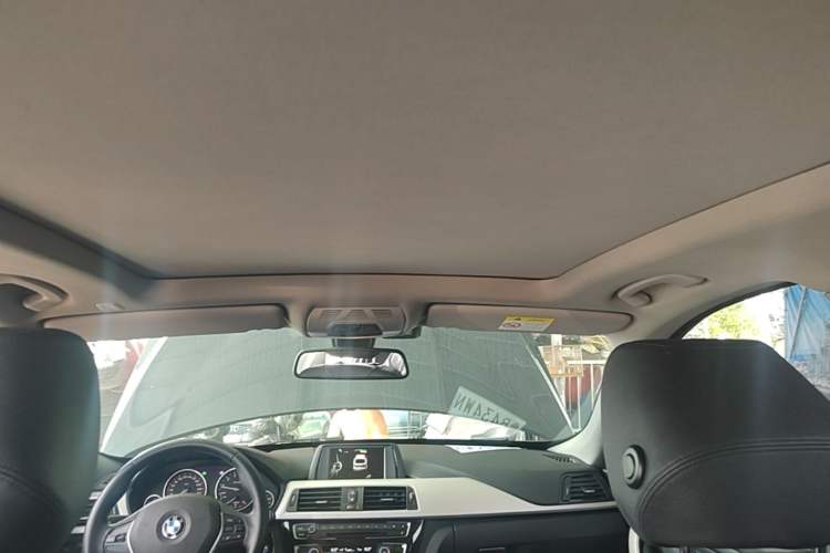 Used BMW 3 Series GT 2017 320i Sport Edition Headliner