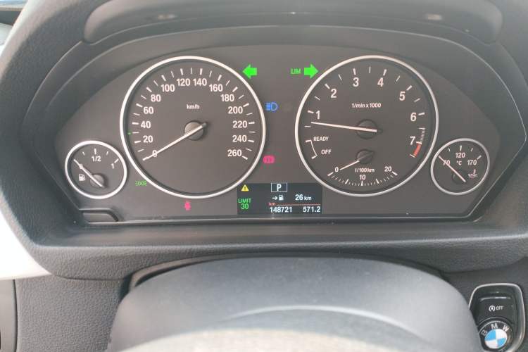 Used BMW 3 Series GT 2017 320i Sport Edition Instrument Cluster