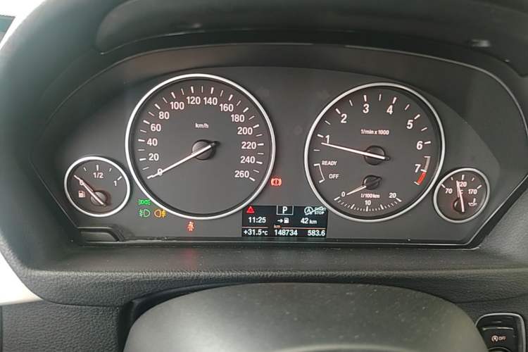 Used BMW 3 Series GT 2017 320i Sport Edition Instrument Cluster