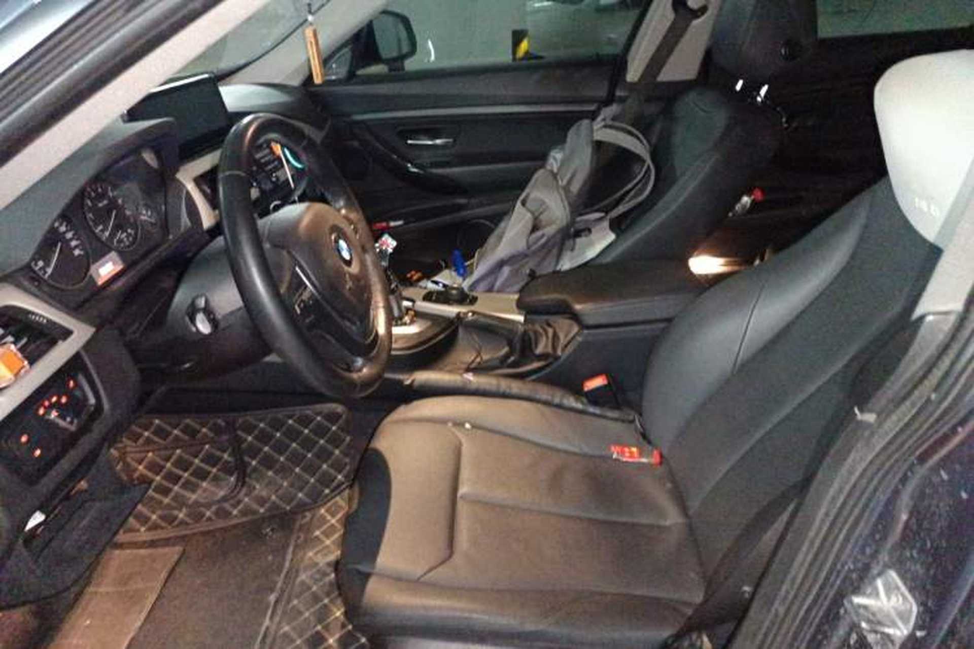 Used BMW 3 Series GT 2017 320i Sport Edition Left Front Seat