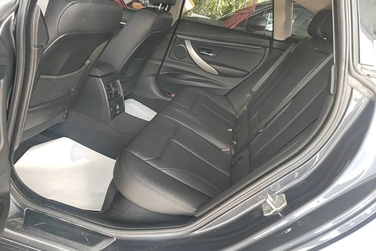Used BMW 3 Series GT 2017 320i Sport Edition Left Rear Seat