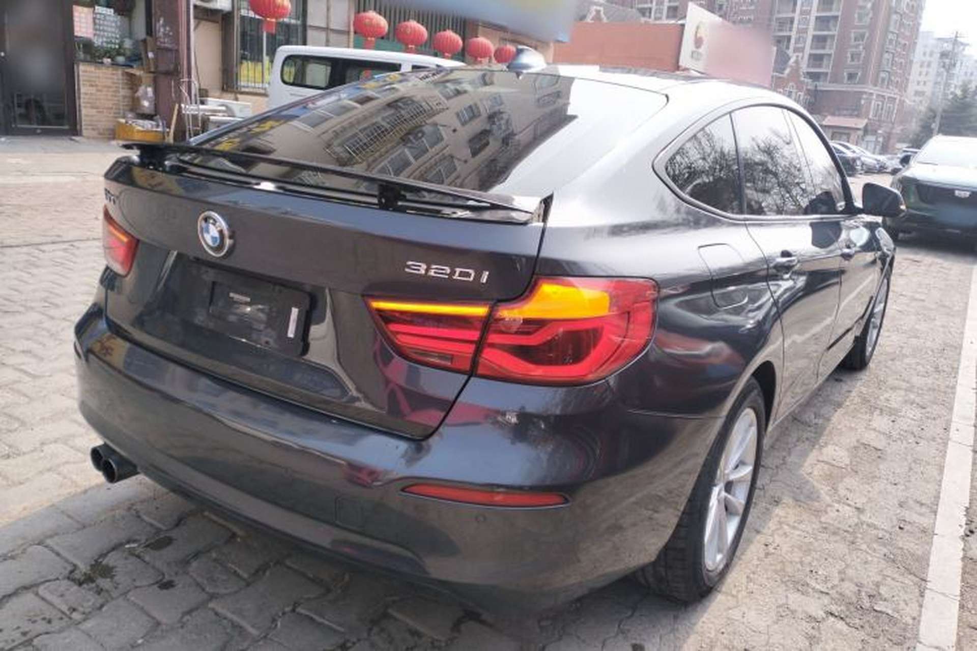Used BMW 3 Series GT 2017 320i Sport Edition Rear Right 45 Deg