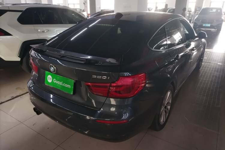 Used BMW 3 Series GT 2017 320i Sport Edition Rear Right 45 Deg