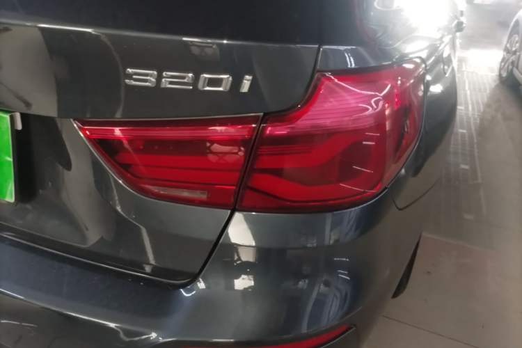 Used BMW 3 Series GT 2017 320i Sport Edition Right Rear Taillight