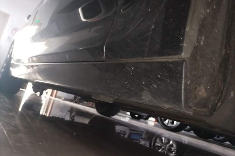 Used BMW 3 Series GT 2017 320i Sport Edition Right Side Sill