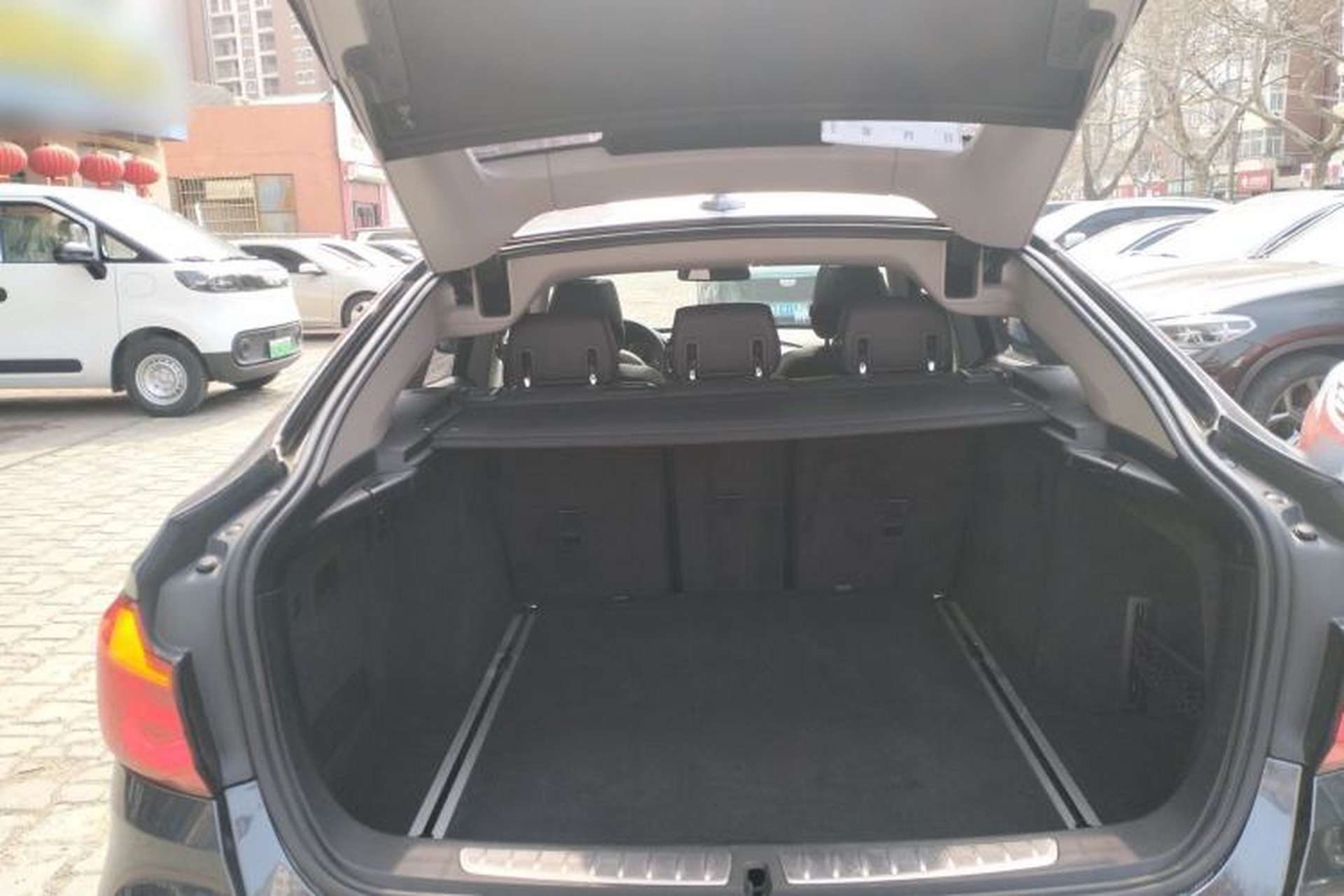 Used BMW 3 Series GT 2017 320i Sport Edition Trunk