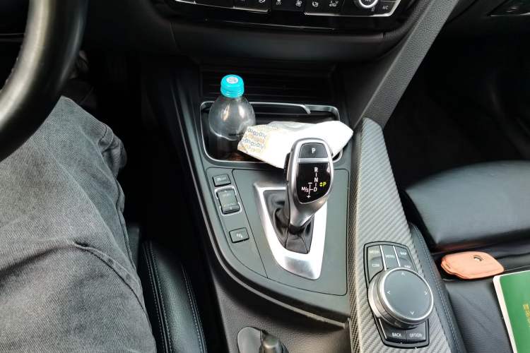 Used BMW 3 Series GT 2017 330i xDrive M Sport Gear Lever