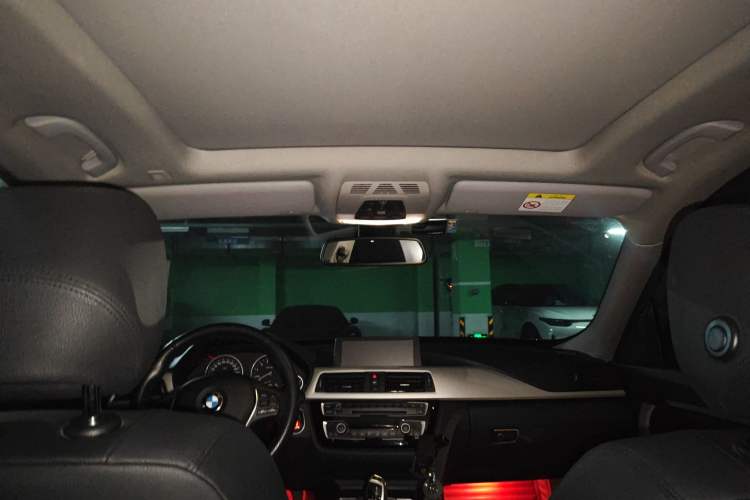 Used BMW 3 Series GT 2017 320i Sport Edition Headliner