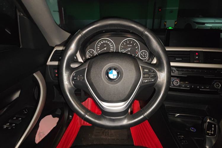 Used BMW 3 Series GT 2017 320i Sport Edition Steering Wheel