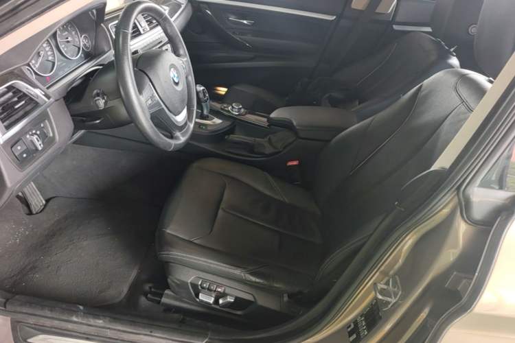 Used BMW 3 Series GT 2017 320i Luxury Design Package Left Front Seat