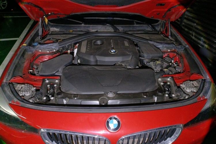 Used BMW 3 Series GT 2017 320i Sport Edition Engine Bay
