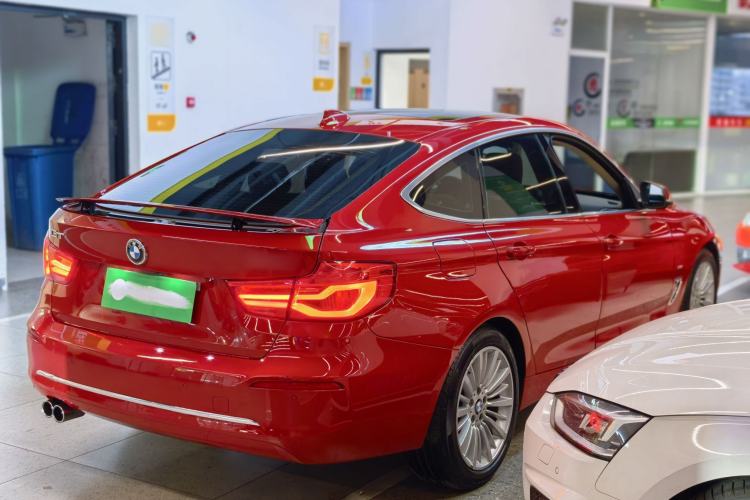 Used BMW 3 Series GT 2017 320i Luxury Design Package Exterior 3