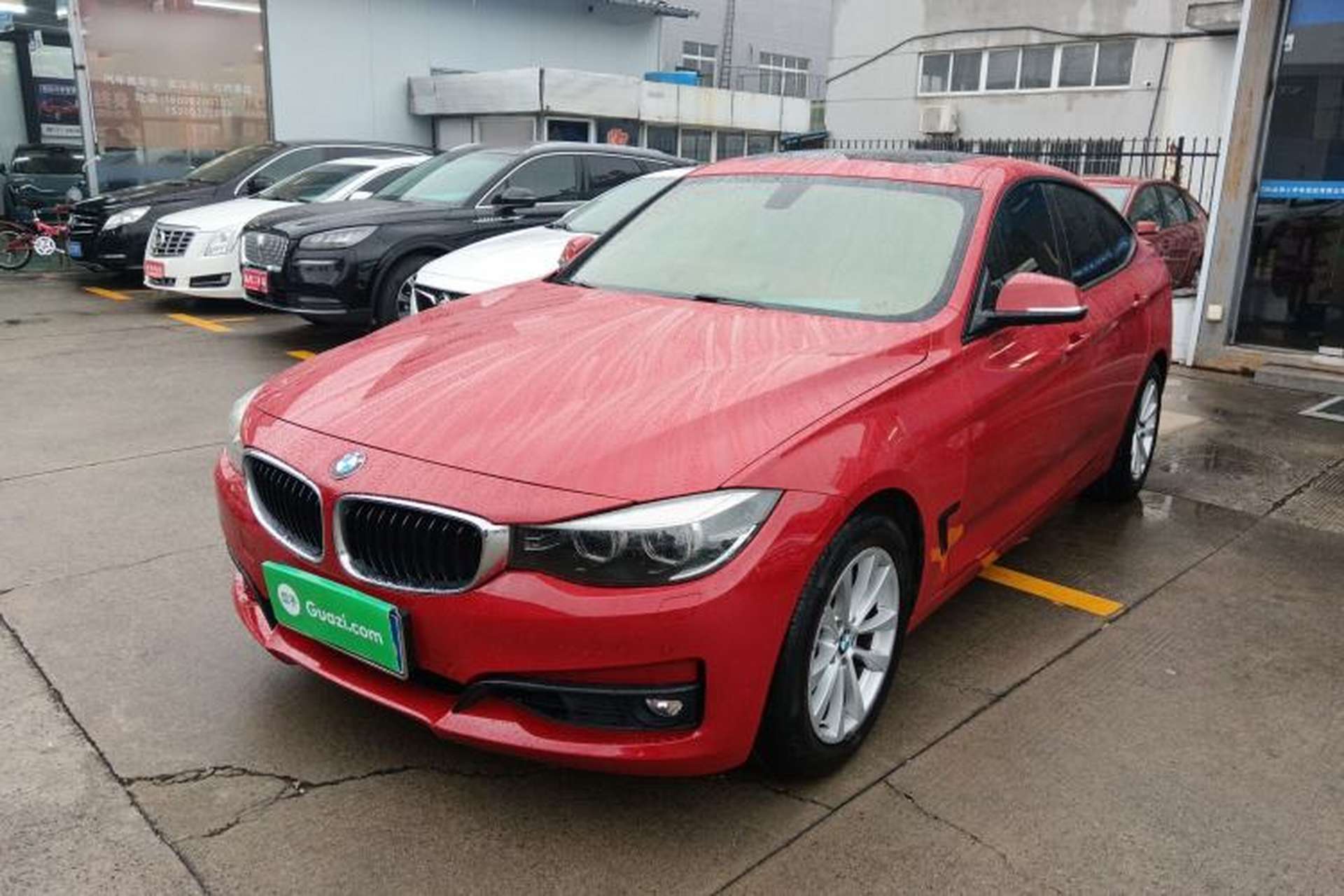 Used BMW 3 Series GT 2017 320i Sport Edition Front Left 45 Deg