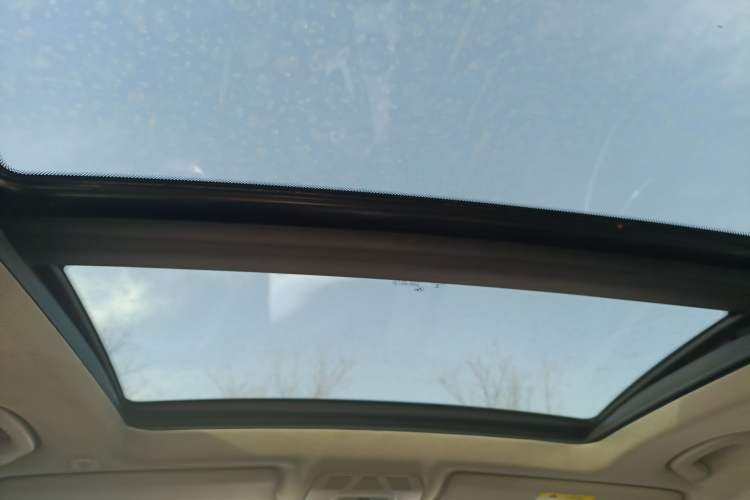 Used BMW 3 Series GT 2017 320i Sport Edition Headliner