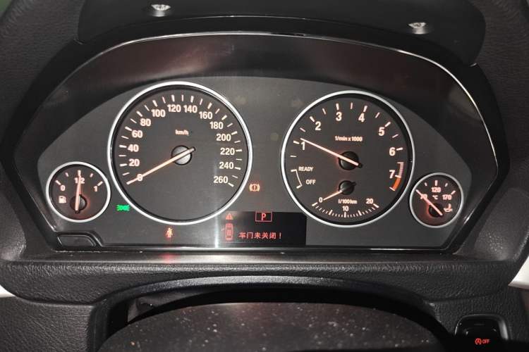 Used BMW 3 Series GT 2017 320i Sport Edition Instrument Cluster