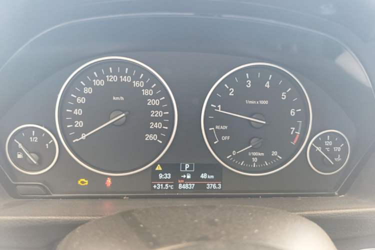 Used BMW 3 Series GT 2017 320i Sport Edition Instrument Cluster