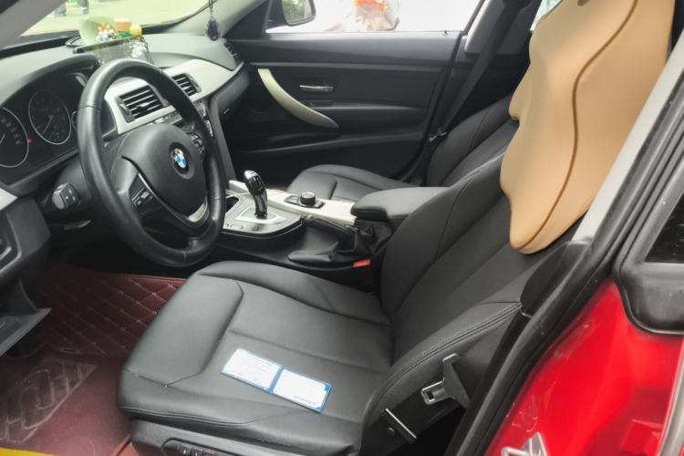 Used BMW 3 Series GT 2017 320i Sport Edition Left Front Seat