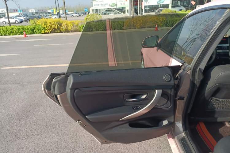 Used BMW 3 Series GT 2017 320i Sport Edition Left Rear Door Interior