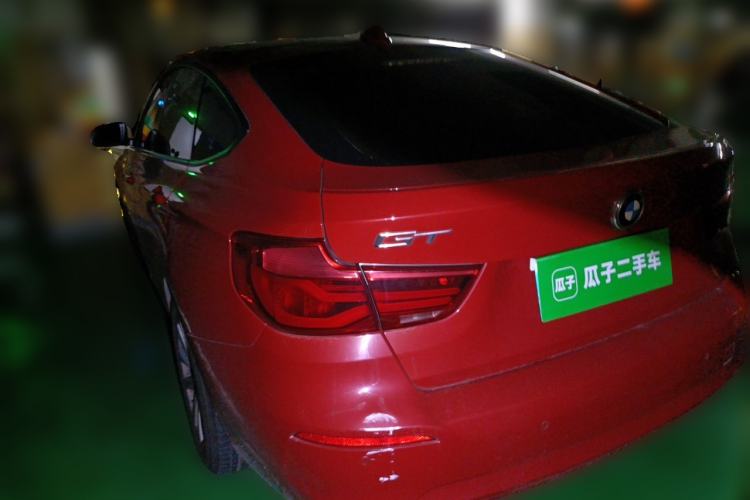 Used BMW 3 Series GT 2017 320i Sport Edition Rear Left 45 Deg