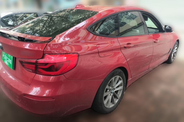 Used BMW 3 Series GT 2017 320i Sport Edition Rear Right 45 Deg