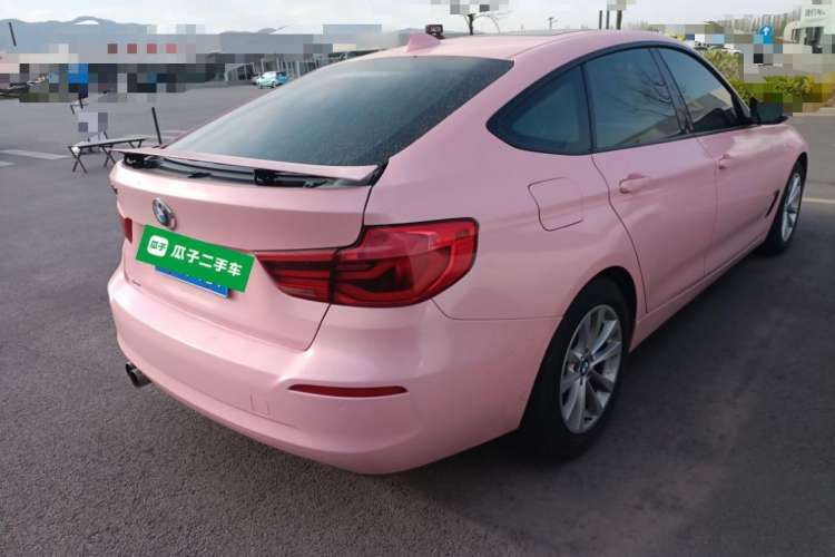 Used BMW 3 Series GT 2017 320i Sport Edition Rear Right 45 Deg